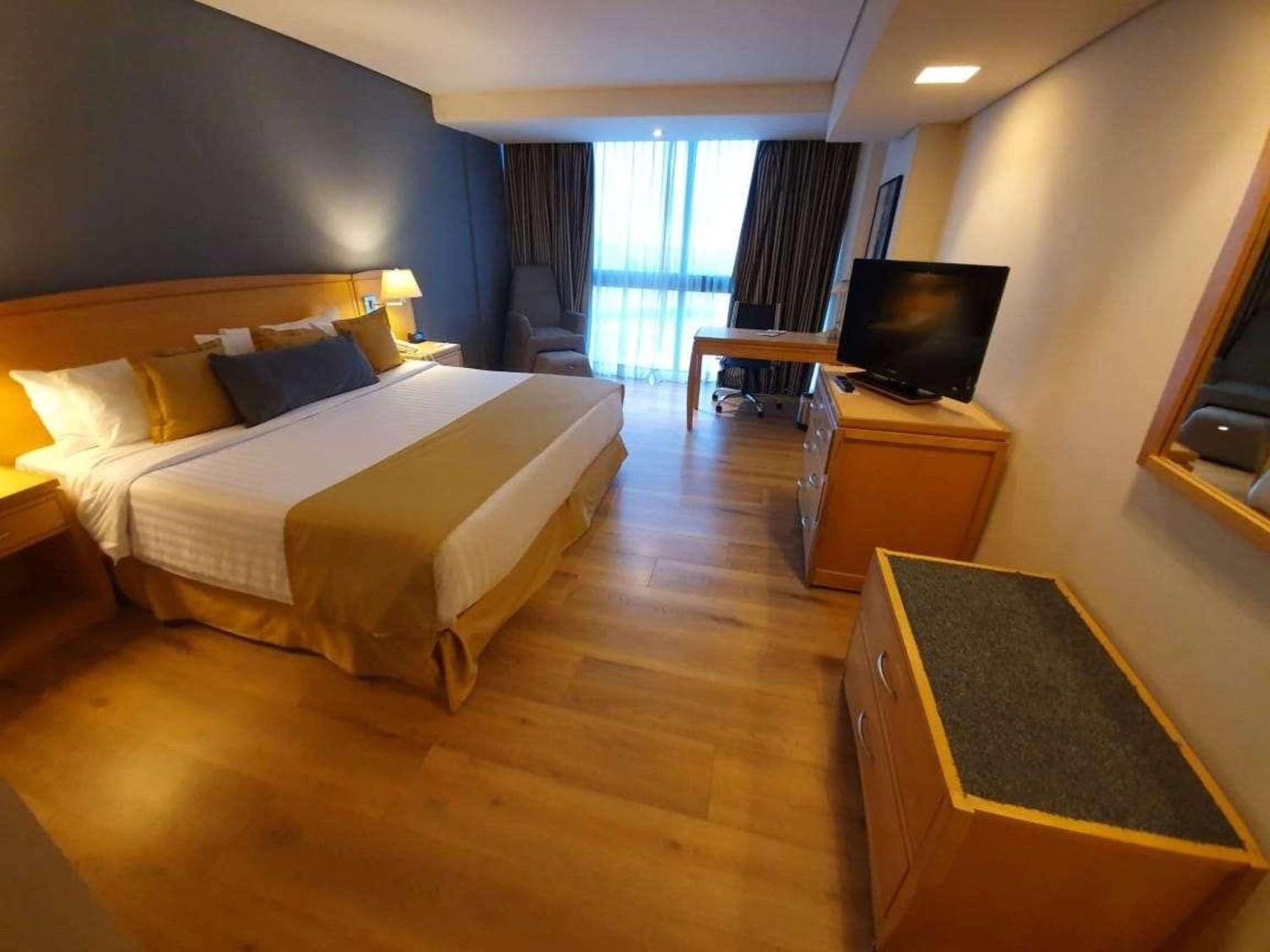 Radisson Paraiso Hotel Mexico City Exterior photo A room at the hotel