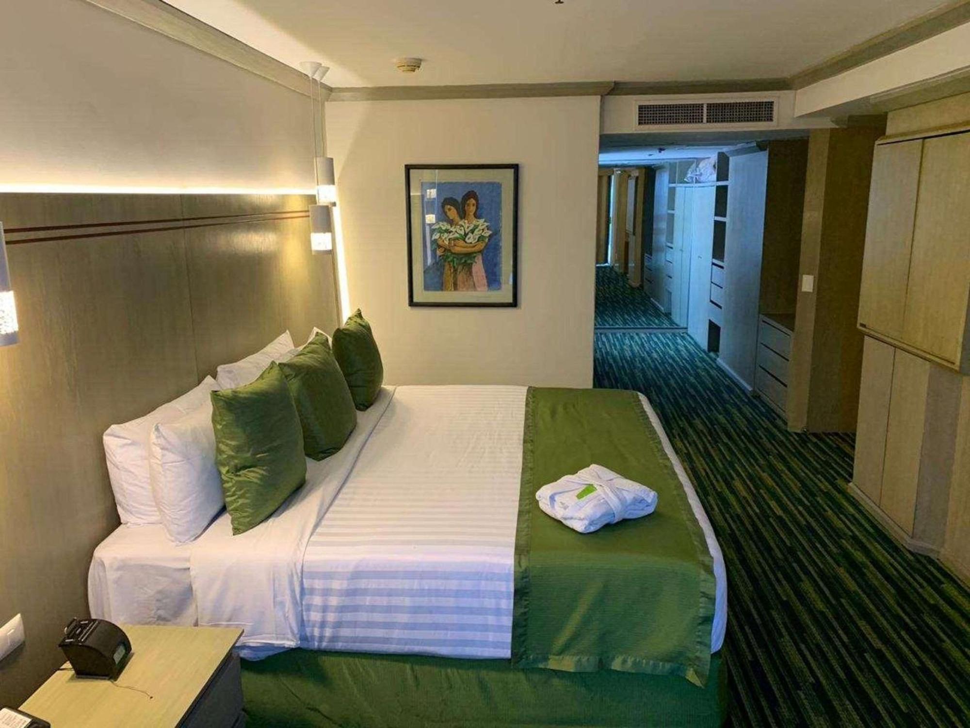 Radisson Paraiso Hotel Mexico City Exterior photo A room at the hotel